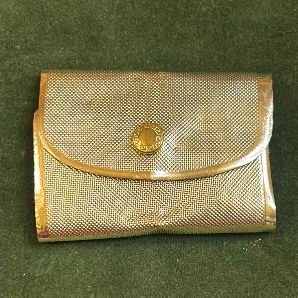 Vintage 50s or 60s Gillette Travel Razor in Small Gold Case